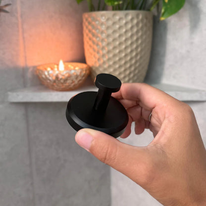 Suction Hooks for Instant Grip and Easy Hanging